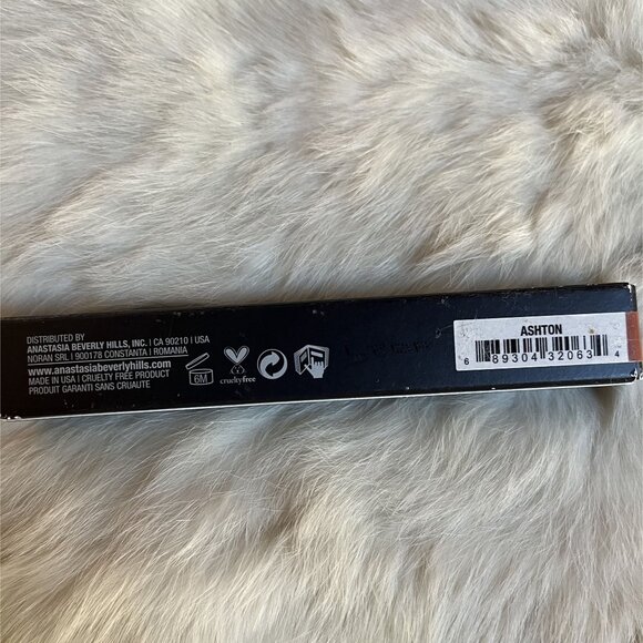 Anastasia Beverly Hills Liquid Lipstick Ashton Full-Coverage Matte Long-Lasting - Picture 4 of 5